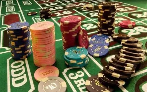Bàn live casino baccarat dealer người thật tại 24 win